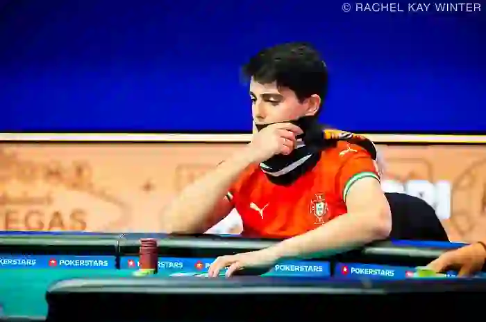 9‑High Bluff Passes GTO Test in 10,300 GGMillion Final – Schneider vs Neves
