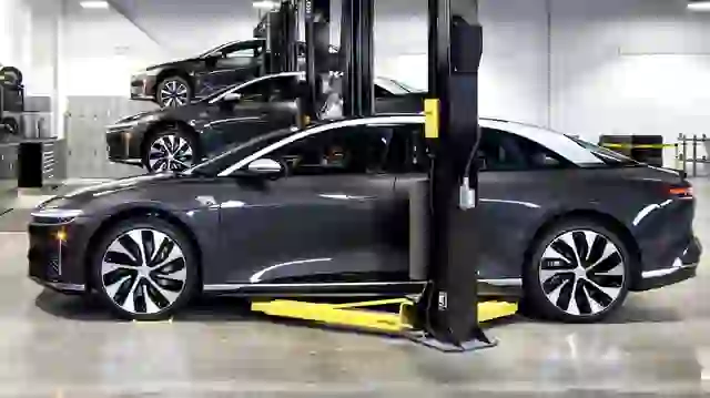 EVs Outpace Diesels on Maintenance Costs, Fewer Parts Make the Difference