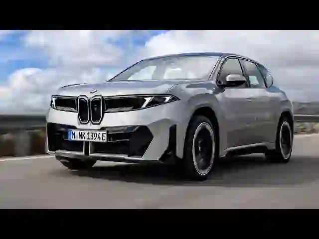 BMW iX3's 490‑mile Range and 400kW Fast‑Charging Redefine Electric SUVs