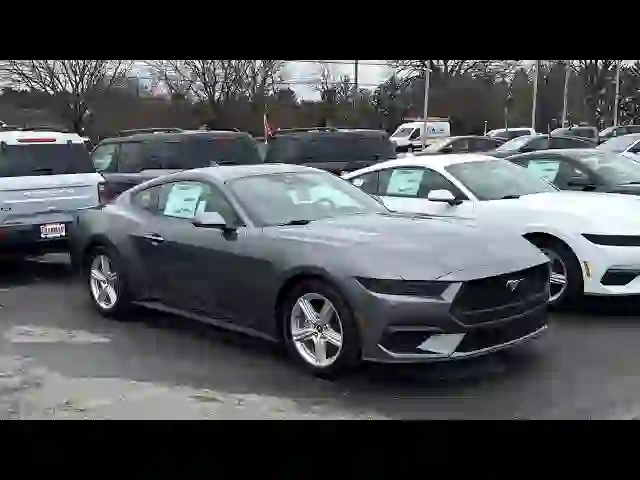 2026 Mustang EcoBoost: Low‑priced, 4.5‑second 0‑60, Challenges the GT