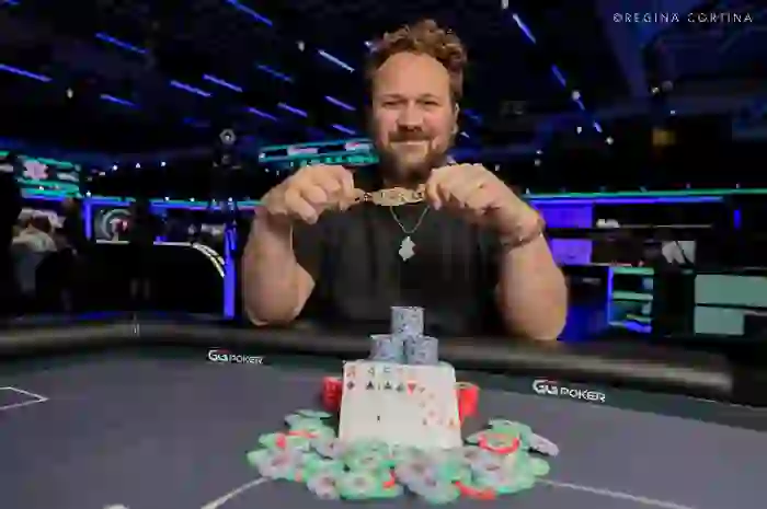 Calvin Anderson Wins Record Sixth WSOP Bracelet in $10K Razz Championship